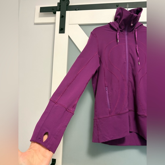 Lululemon Athletica- In Stride Purple Zip-Up Jacket - Picture 3 of 7